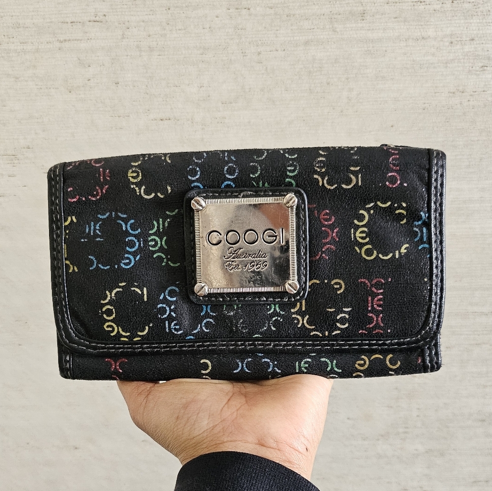 Coogi Vintage black tri-fold multi-color wallet